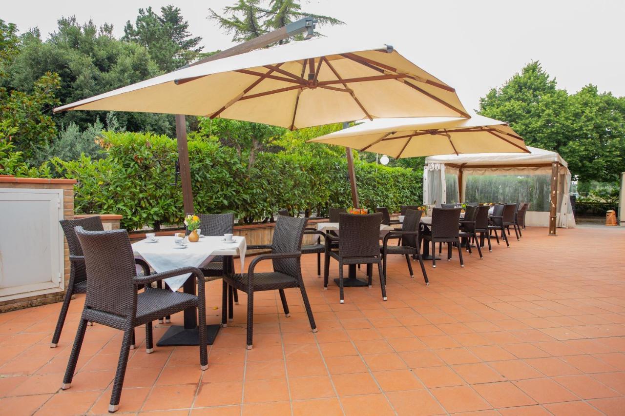 Hotel Villa Verde Rivotorto Exteriör bild