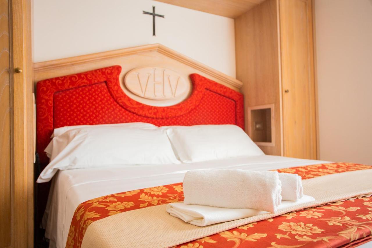 Hotel Villa Verde Rivotorto Exteriör bild